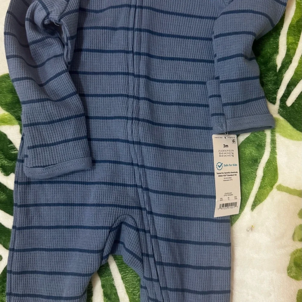 Carter's Baby Clothing Set with Green, Beige, Gray, and Blue Designs - Picture 6 of 6